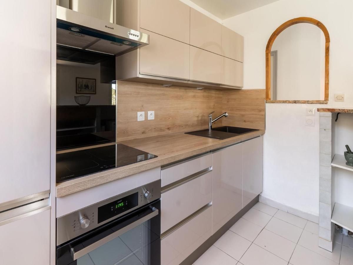 Cosy Holiday Home In Minerve With Garden Eksteriør billede