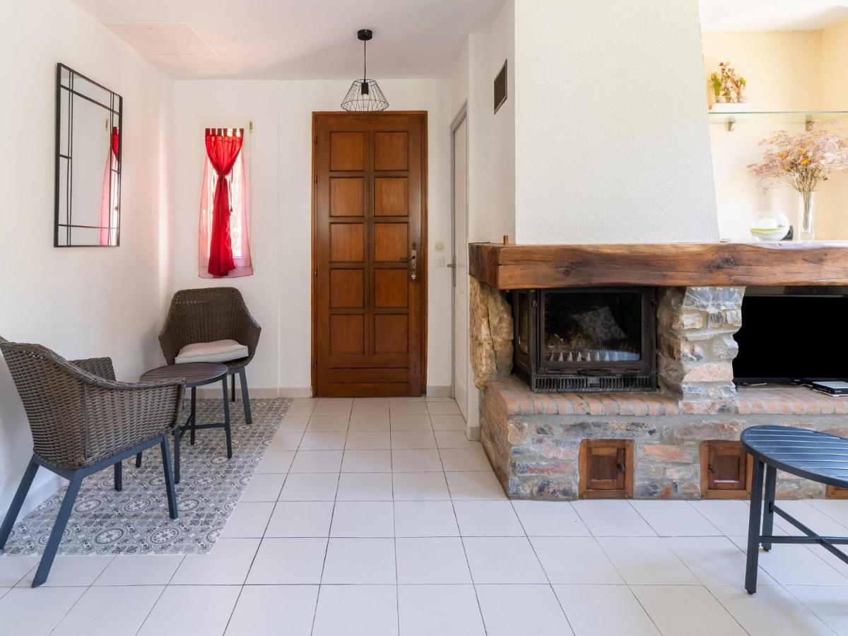 Cosy Holiday Home In Minerve With Garden Eksteriør billede