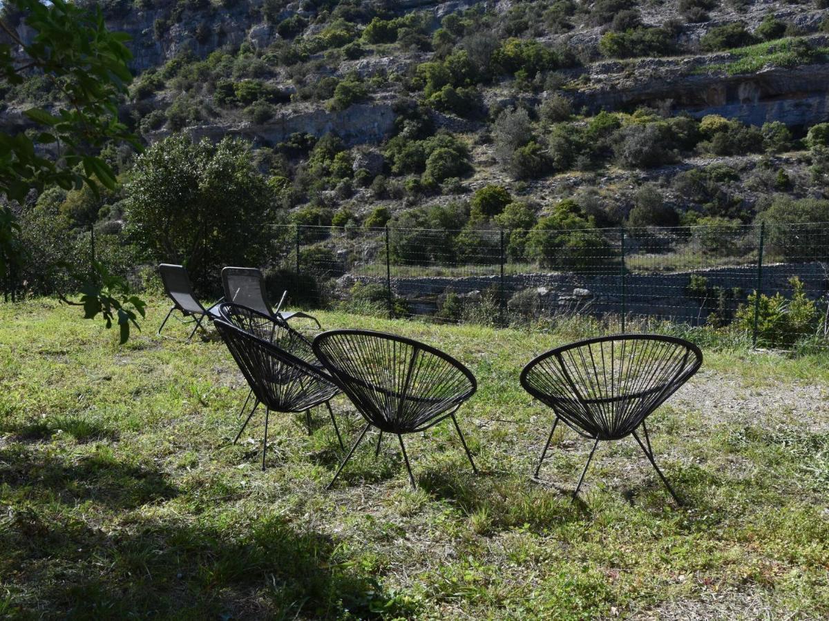 Cosy Holiday Home In Minerve With Garden Eksteriør billede